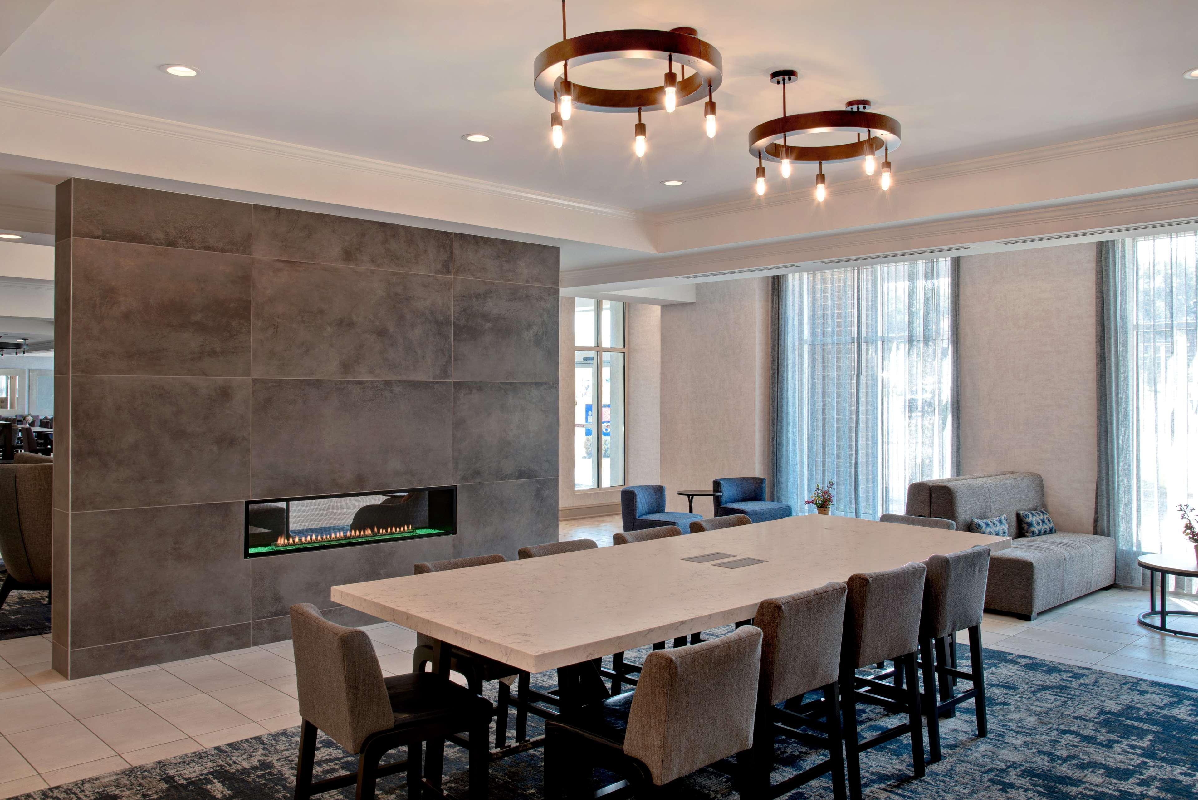 Hilton Garden Inn Kansas City/Kansas Zewnętrze zdjęcie