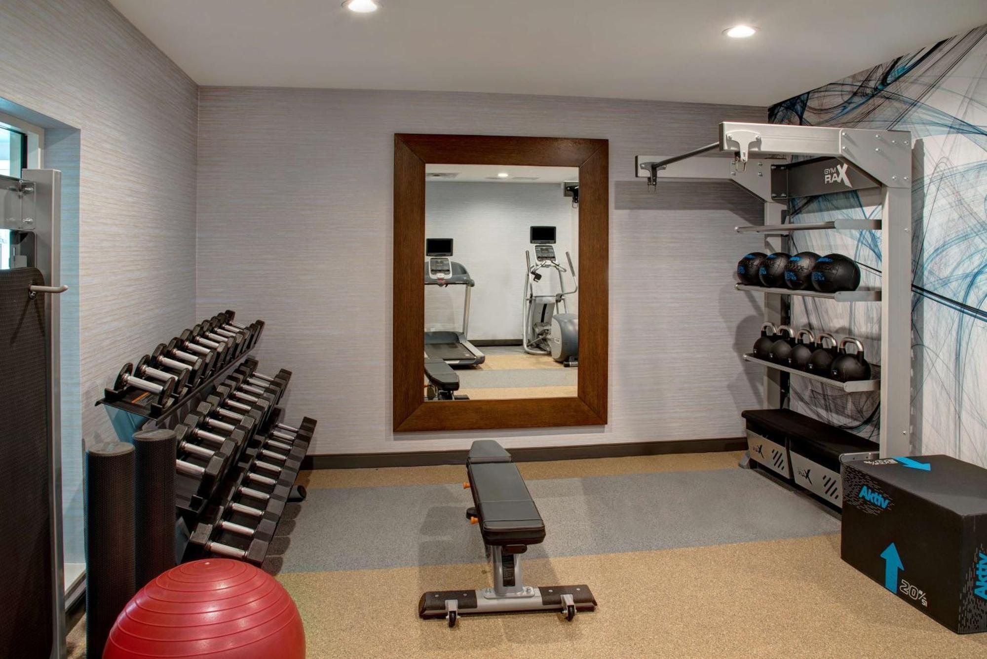 Hilton Garden Inn Kansas City/Kansas Zewnętrze zdjęcie